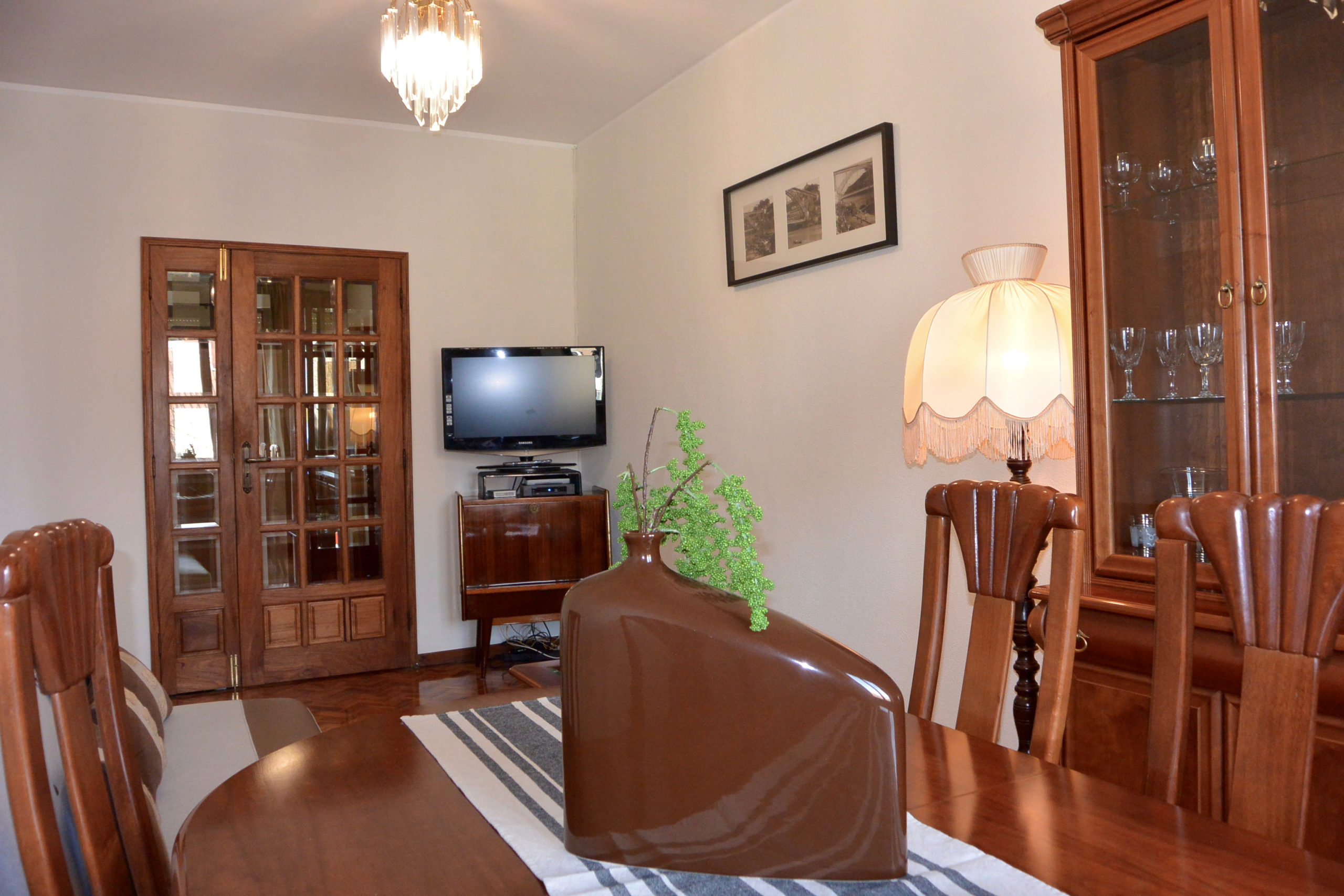 Casa Gama, 3 bedroom family apartment in Porto (beach area)