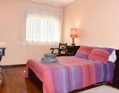 Suite in Casa Vitória, shared Apartment