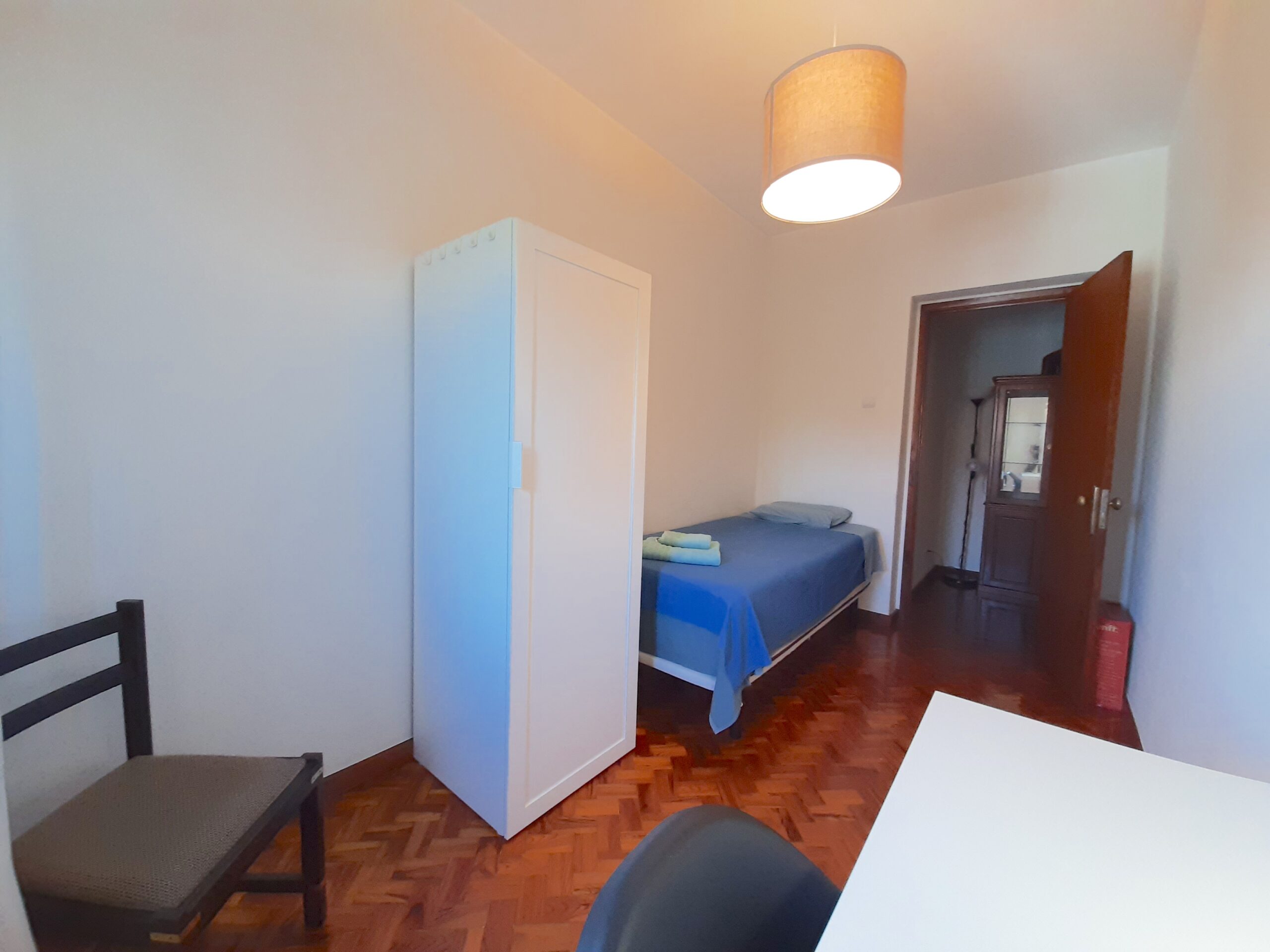 Single Bedroom, shared bathroom in Casa Gama